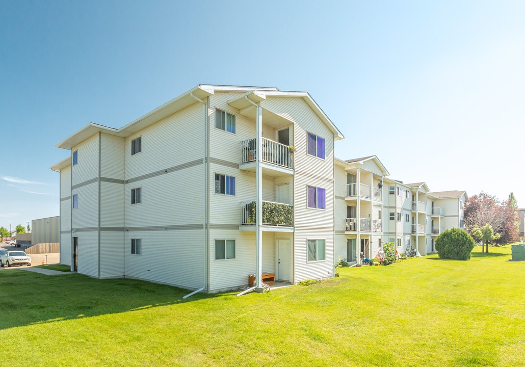 Mainstreet on Fort Saskatchewan in Fort Saskatchewan, AB - Building Photo