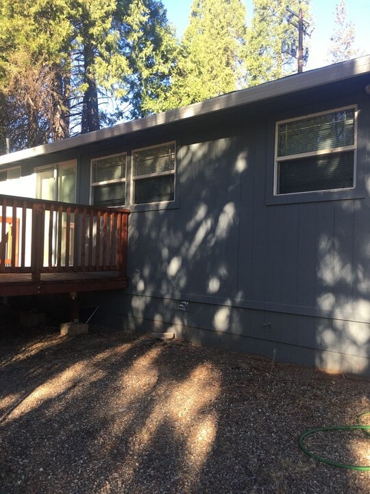 7263 Pentz Rd in Paradise, CA - Building Photo