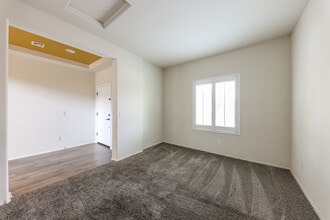 17953 W Alice Ave, Unit 2051 in Waddell, AZ - Building Photo - Building Photo