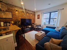 22 Henchman St, Unit 1f in Boston, MA - Building Photo