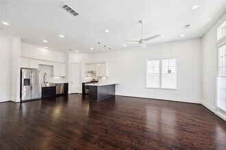 104 W Drew St in Houston, TX - Building Photo - Building Photo