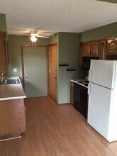 3295 W Rockwood St in Springfield, MO - Building Photo - Building Photo