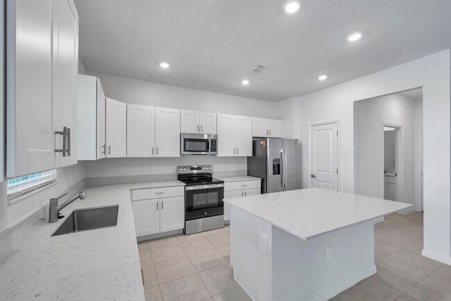 9304 Bonita Mar Dr in Parrish, FL - Building Photo - Building Photo