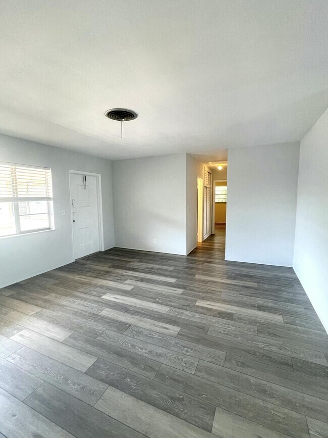 property at 1643 Wiley St