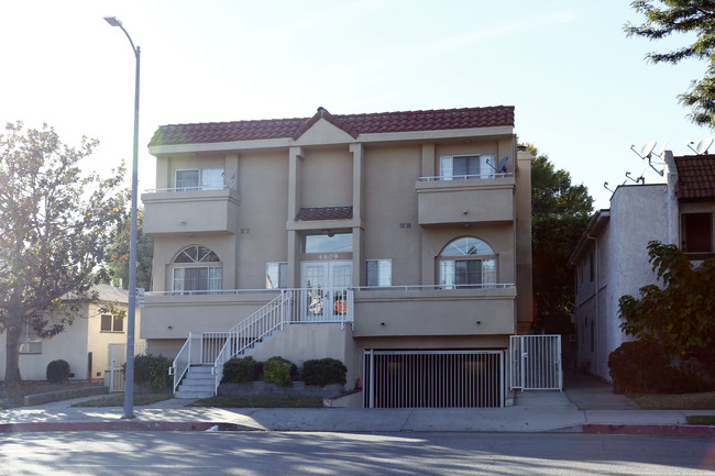 Residential Condomiums in Sherman Oaks, CA - Building Photo - Primary Photo