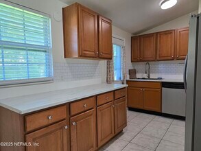 11927 Dowling Ln in Jacksonville, FL - Building Photo - Building Photo