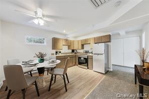 15 Park Pl in Hyde Park, NY - Building Photo - Building Photo