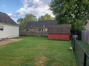 1310 Amberwood Cir in Murfreesboro, TN - Building Photo - Building Photo