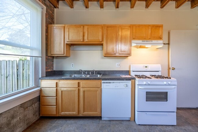 556-558-558 W 2nd Ave in Columbus, OH - Building Photo - Building Photo