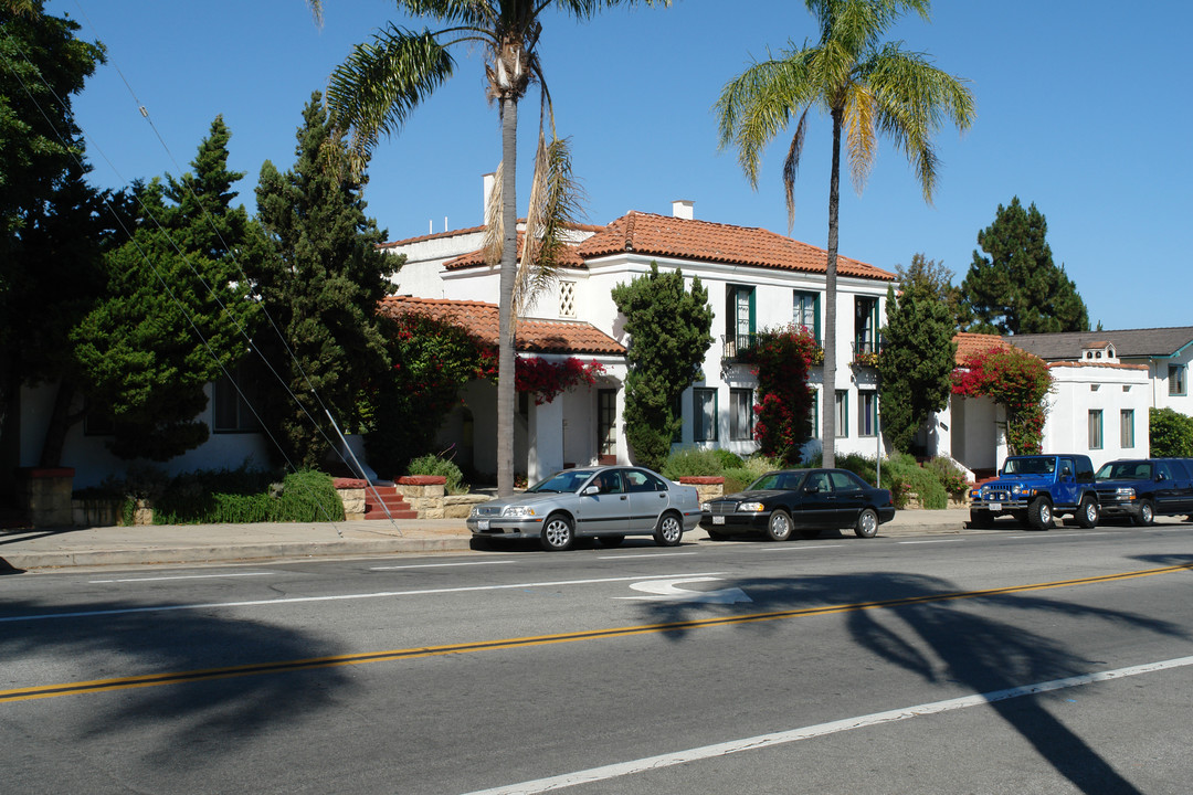 1628 State St in Santa Barbara, CA - Building Photo