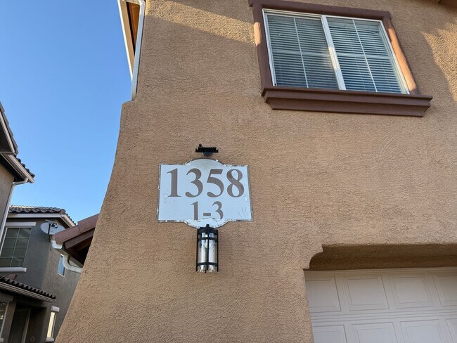1358 Grass Creek Ave in Henderson, NV - Building Photo - Building Photo