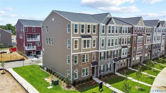 9233 Magellan Pkwy in Glen Allen, VA - Building Photo