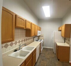 2710 Grants Lake Blvd in Sugar Land, TX - Building Photo - Building Photo