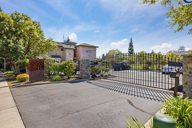 1297 Woodhaven Ln-Unit -209 (single) in Lodi, CA - Building Photo - Building Photo