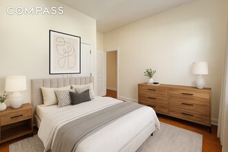 37-15 Broadway in Queens, NY - Building Photo - Building Photo