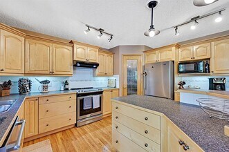 26 Hampstead Rd NW in Calgary, AB - Building Photo - Building Photo