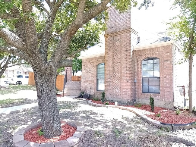 12718 Hilltop Dr in Balch Springs, TX - Building Photo - Building Photo