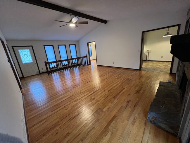 1749 Hickory Grove Way NW, Unit 1749 in Acworth, GA - Foto de edificio - Building Photo