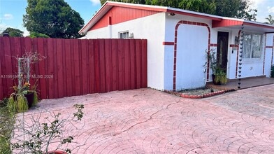 4443 NW 179th Terrace in Miami Gardens, FL - Building Photo - Building Photo