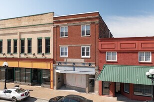 628 Midland Ave in Midland, PA - Building Photo