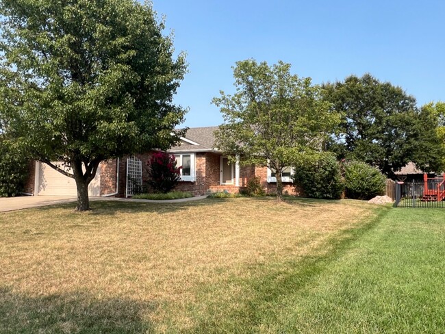 622 Prairie Creek Ct in Kechi, KS - Building Photo - Building Photo