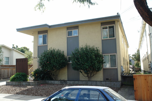 1616 Berkeley Way in Berkeley, CA - Foto de edificio - Building Photo