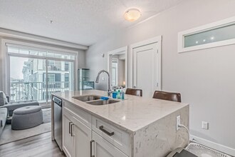 300-300 Auburn Meadows Common SE in Calgary, AB - Building Photo - Building Photo