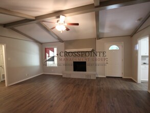 215 Gardenview St in Whitehouse, TX - Building Photo - Building Photo