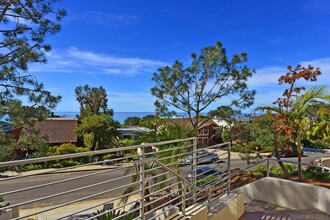 13721 Pine Needles Dr in Del Mar, CA - Building Photo - Building Photo