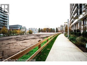 1678 Pullman Porter St in Vancouver, BC - Building Photo - Building Photo