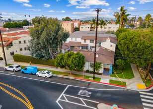 2085 E 3rd St in Long Beach, CA - Building Photo - Building Photo