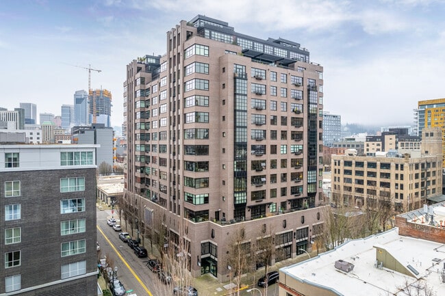 The Elizabeth in Portland, OR - Building Photo - Building Photo