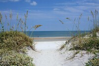 701 Beach Ave in Atlantic Beach, FL - Foto de edificio - Building Photo