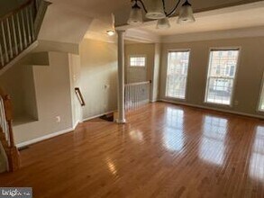 41898 Cinnabar Square in Stone Ridge, VA - Building Photo - Building Photo