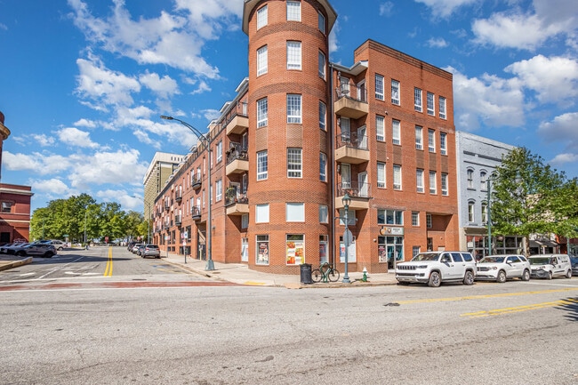 360 S Elm St in Greensboro, NC - Building Photo - Building Photo