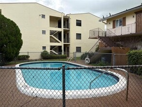 9200 NW 38th Dr in Coral Springs, FL - Building Photo - Building Photo