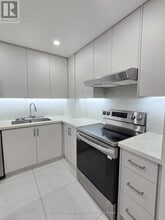 715 Don Mills Rd. in Toronto, ON - Building Photo - Building Photo