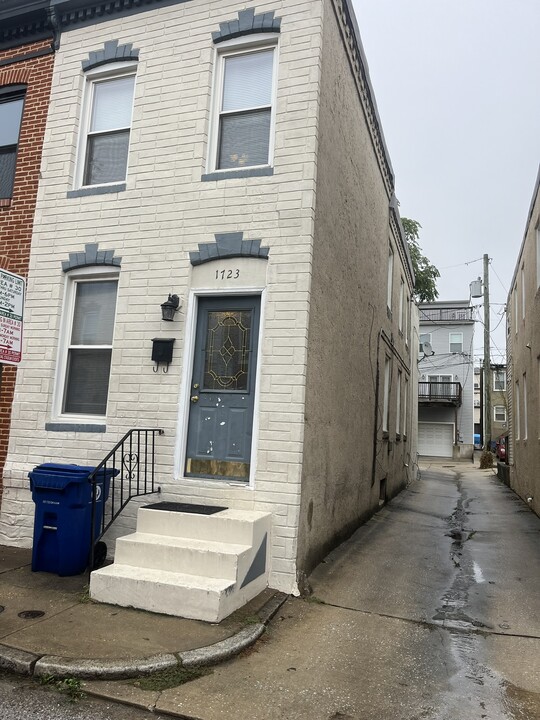 1723 Patapsco St in Baltimore, MD - Foto de edificio