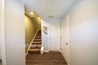 49 Manilla Cir in Hampton, VA - Building Photo - Building Photo