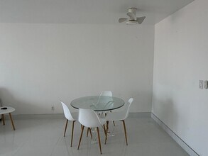 3000 Riomar St, Unit 703 in Fort Lauderdale, FL - Building Photo - Building Photo