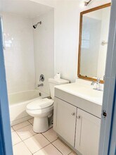 6920 Edgefield Ln in Orlando, FL - Building Photo - Building Photo