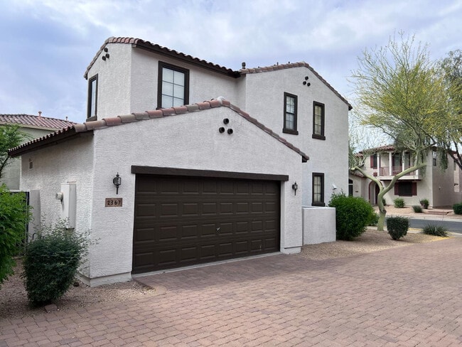 2367 W Jake Haven in Phoenix, AZ - Building Photo - Building Photo