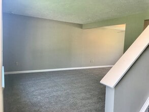 6516 Zionsville Rd in Indianapolis, IN - Building Photo - Building Photo