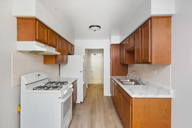 700 McKinley Ave in Mundelein, IL - Building Photo - Building Photo