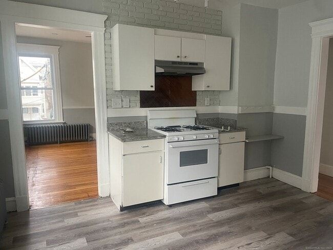 105 Brownell St, Unit 2 in New Haven, CT - Building Photo - Building Photo