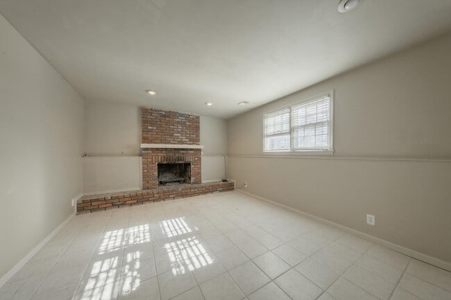 13032 W 102nd Terrace in Lenexa, KS - Building Photo - Building Photo