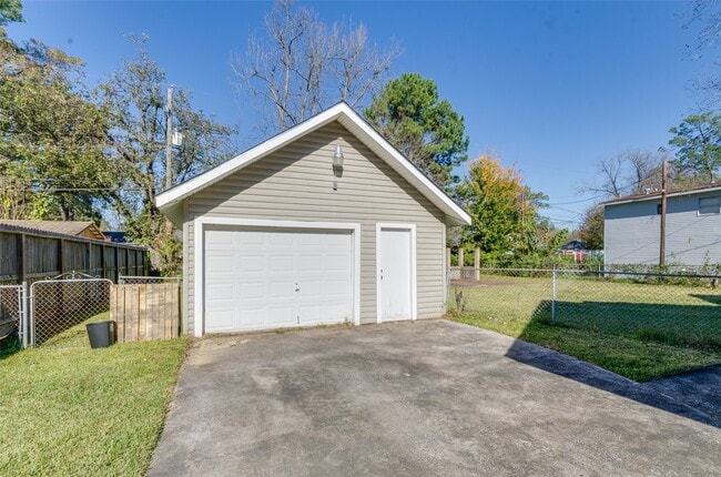 property at 236 W 31st St