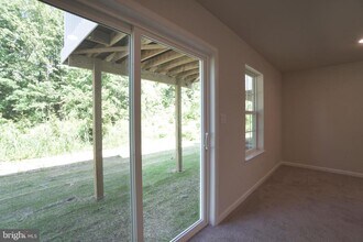 148 Bell Ct in Sellersville, PA - Building Photo - Building Photo