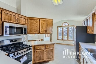 14430 Exley Ln in Apple Valley, MN - Building Photo - Building Photo