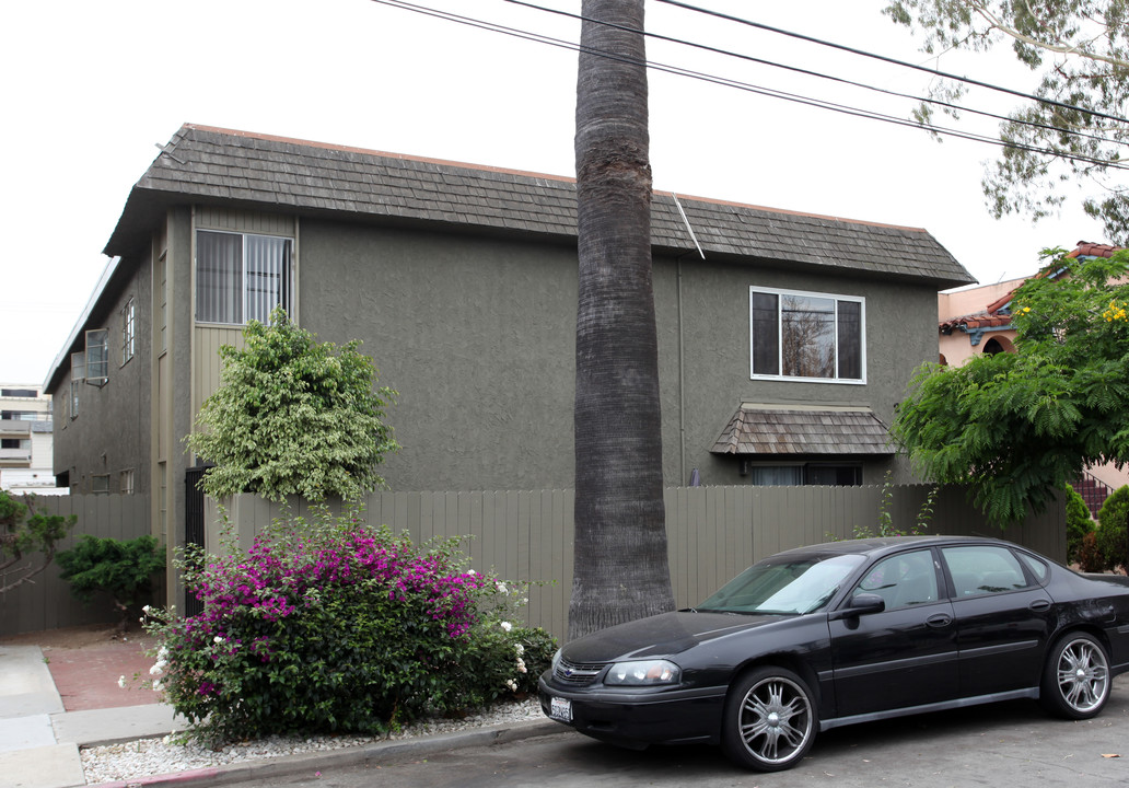 2132 E Florida St in Long Beach, CA - Building Photo